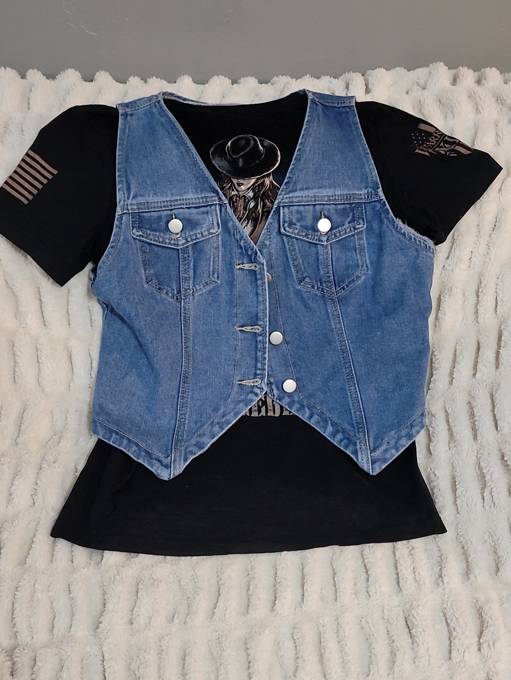 Boutique 9 Black Graphic Short Sleeve Tee With Jean Vest From Shein